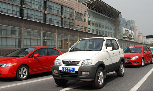 中國純電動乘用車“第一牌”眾泰2008EV亮相杭州